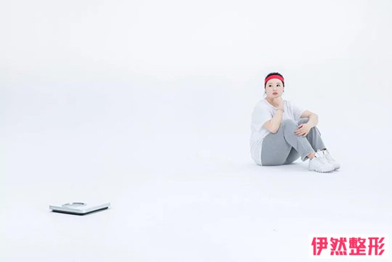 大腿吸脂快速瘦腿，会有副作用吗？