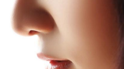 硅胶假体隆鼻长维持多久?硅胶假体隆鼻会变硬吗?