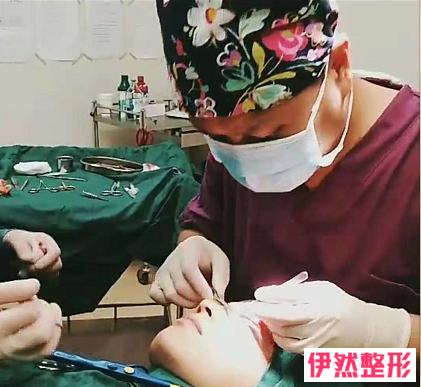 1906186581 1906186581